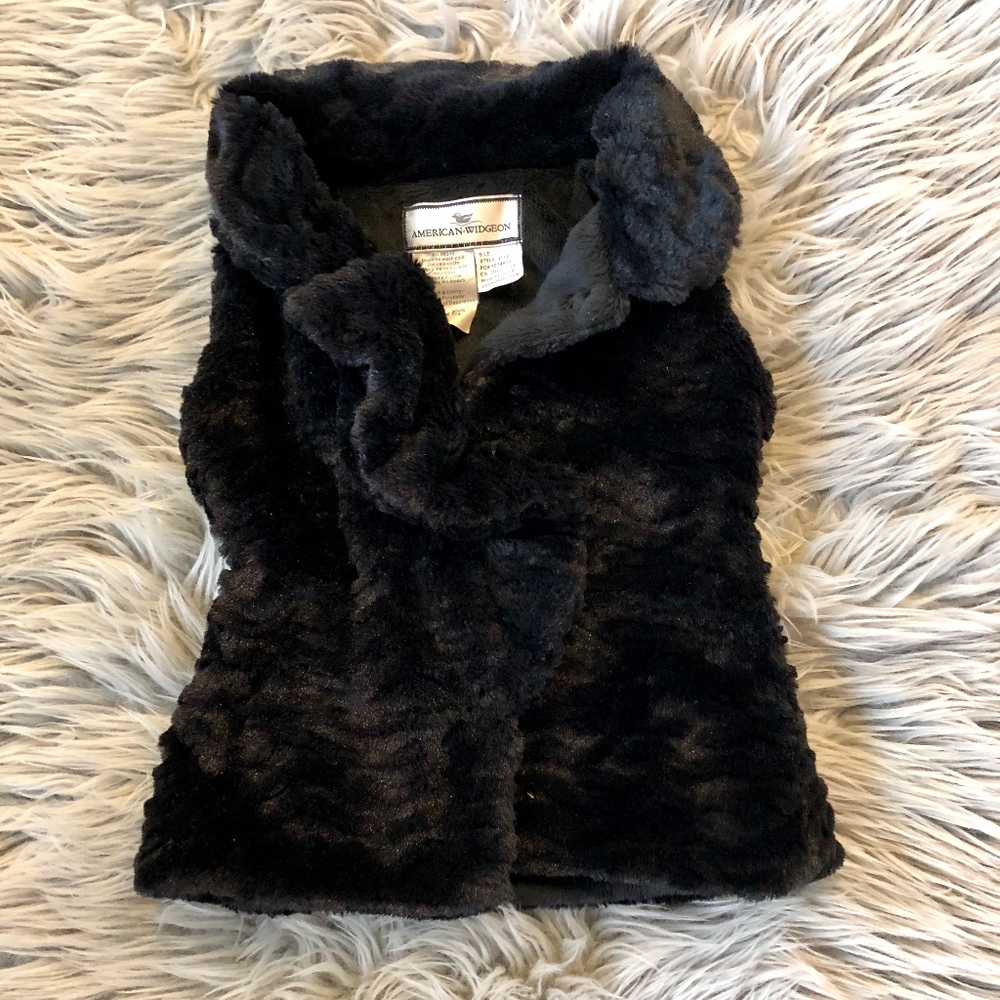 American Widgeon Faux Fur Vest Black size 2